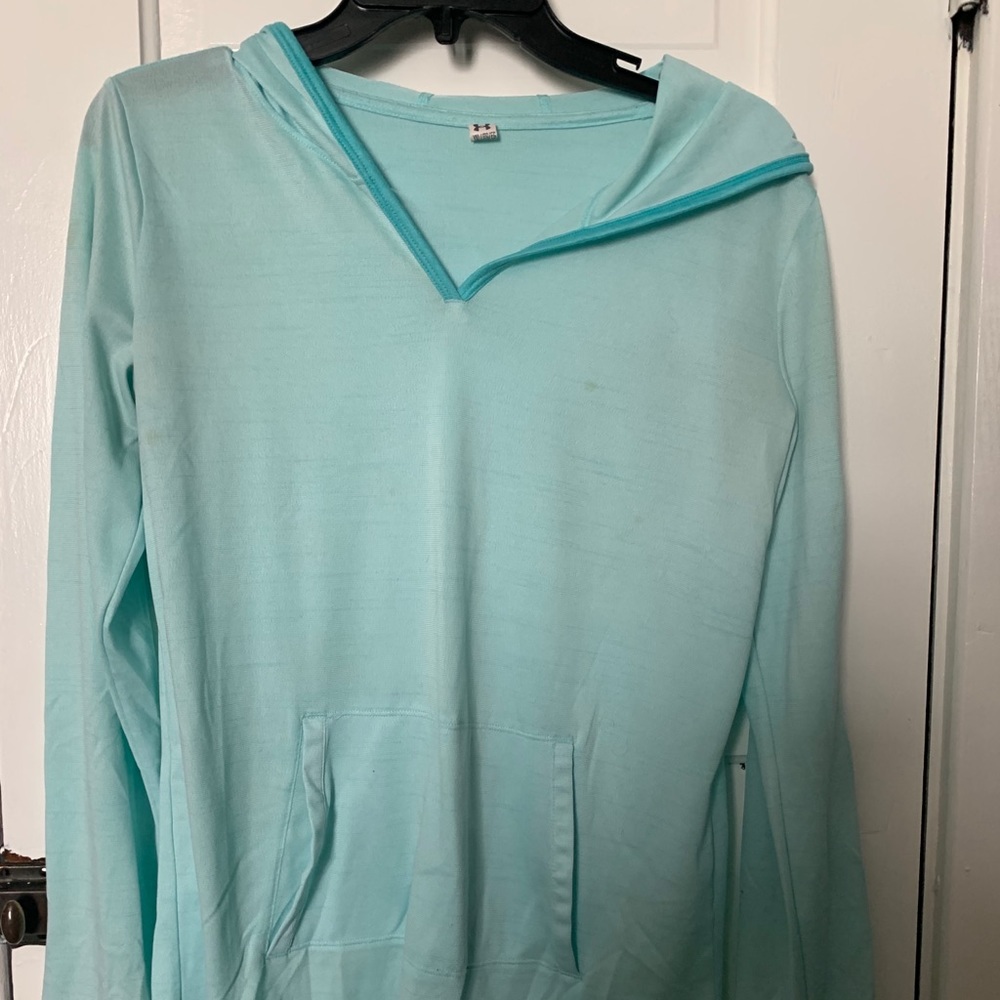 UA Hooded Loose/Dri- fit pullover